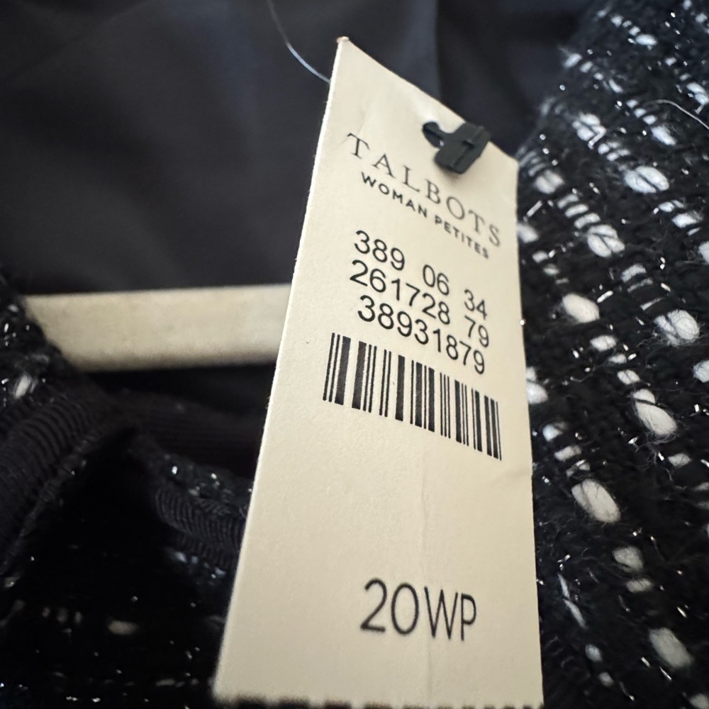 Talbots Elegant Black and White Tweed Jacket size 20 women’s Petite BNWT - Picture 2 of 2